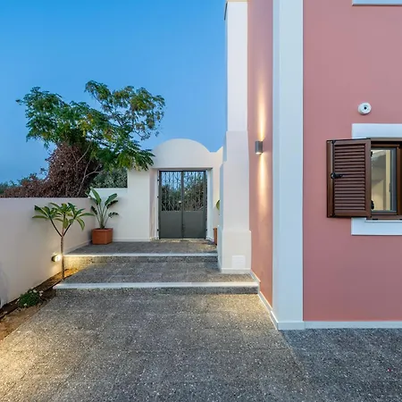 Latour Inspired By Elegance Вілла *