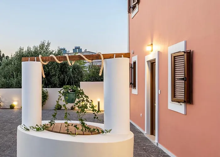 Вілла Latour Inspired By Elegance *