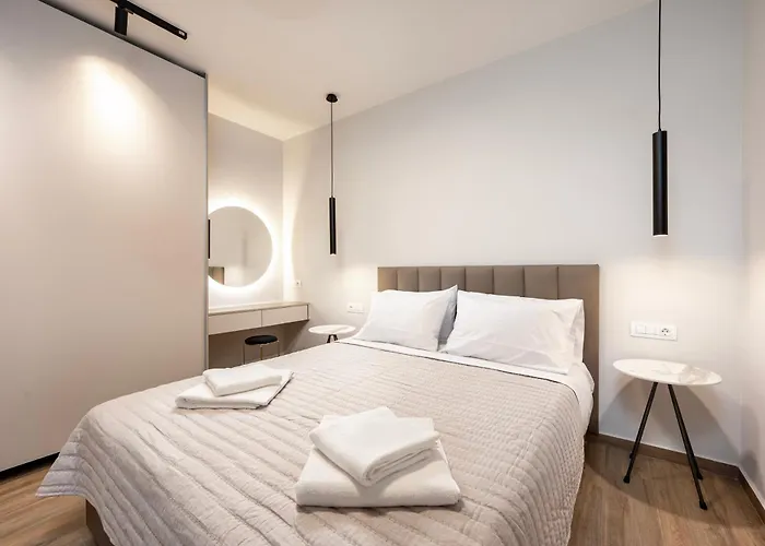 Вілла Latour Inspired By Elegance *