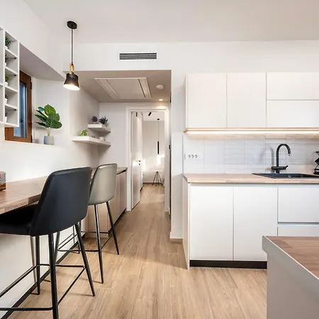 Latour Inspired By Elegance