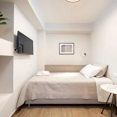 Villa Latour Inspired By Elegance *