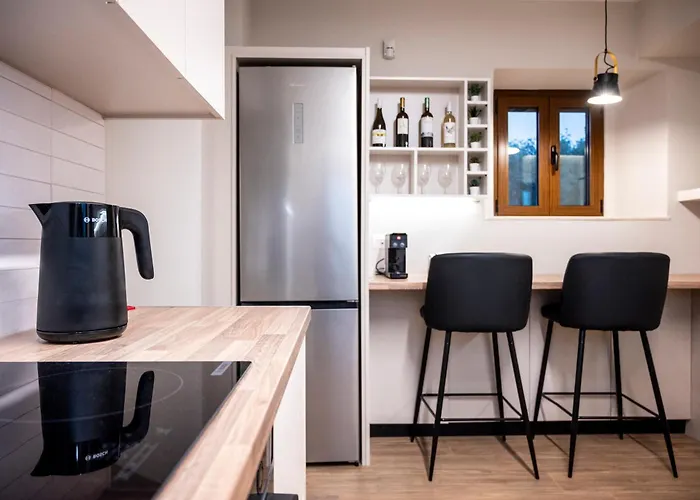 Latour Inspired By Elegance Cós