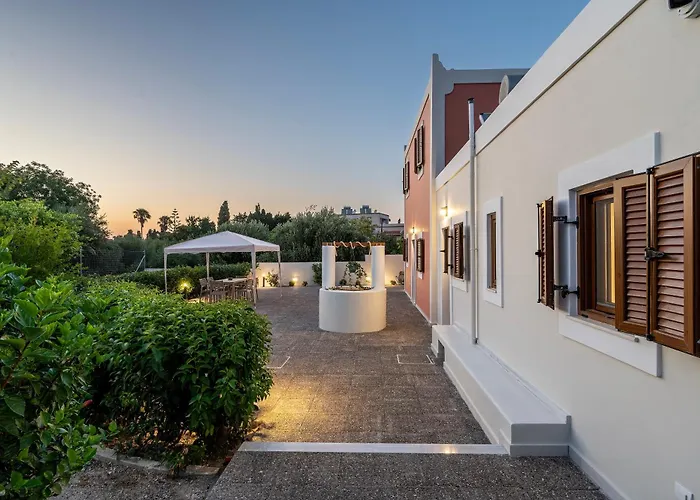 Latour Inspired By Elegance Kos