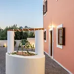Villa Latour Inspired By Elegance *